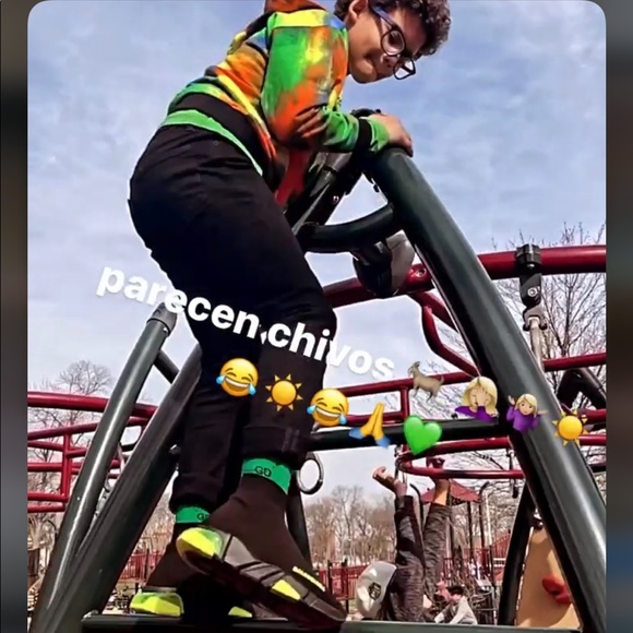 💯 %❤️authentic ❤️versace❤️hoody’s swearte multicolor brand new he used 2/3 time - Picture 3 of 14